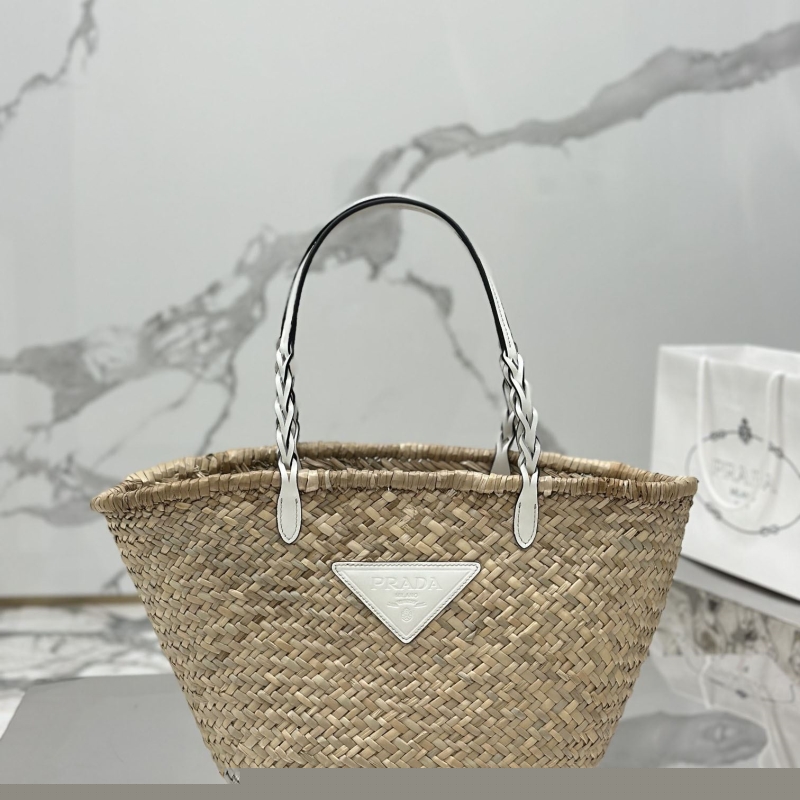 Pra*a shopping bags
